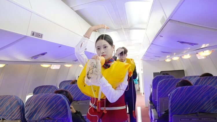 "藍天杯"航空服務技能大賽